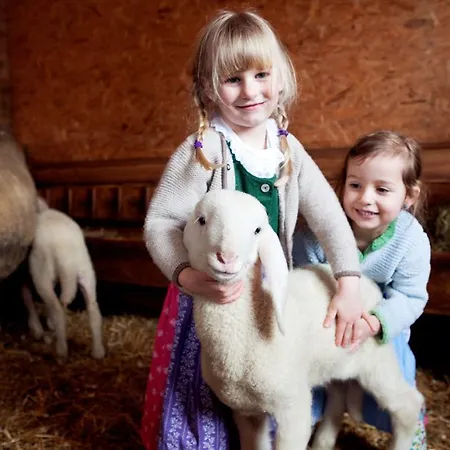 Bio-bauernhof Einberghof *